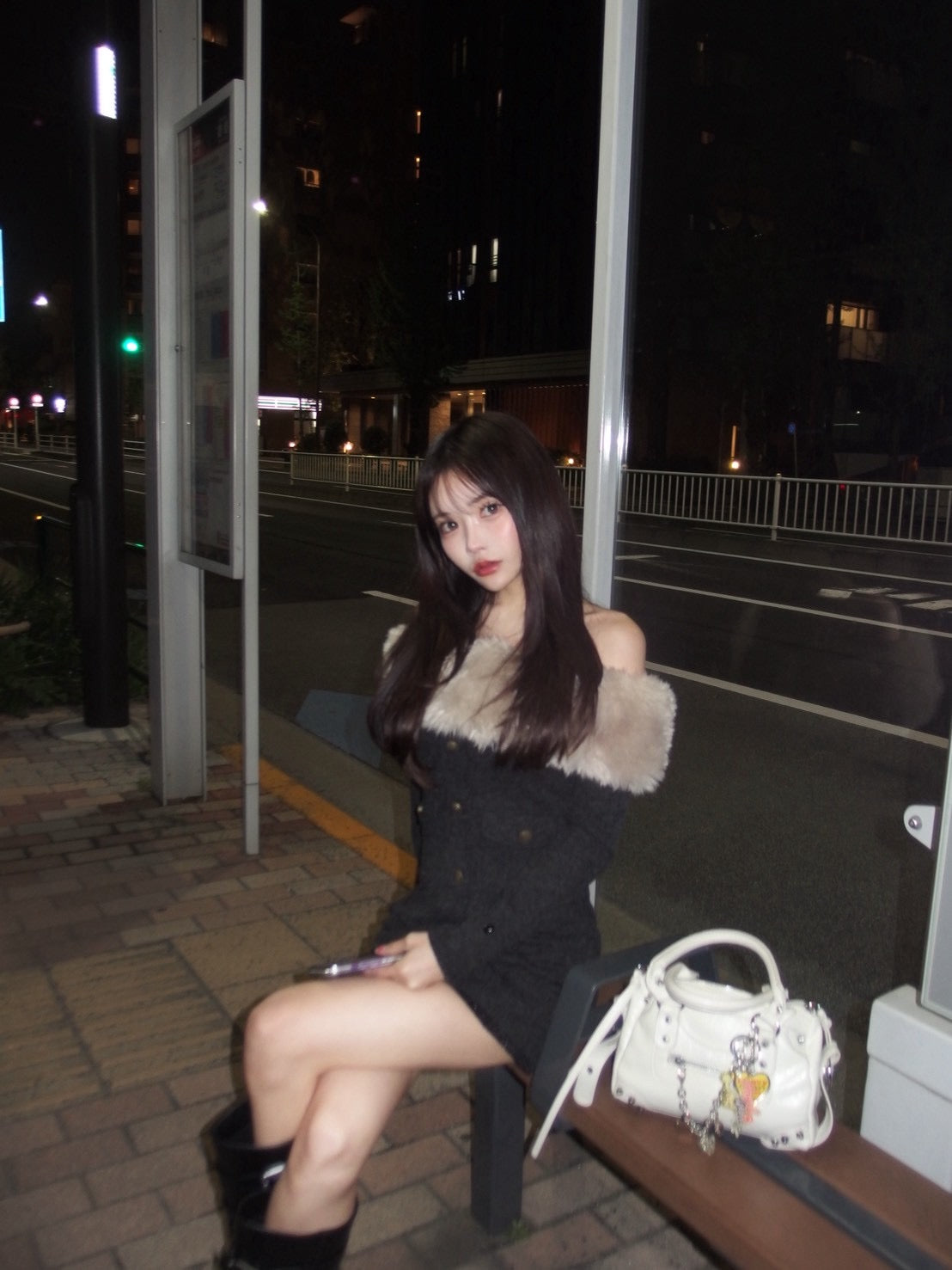 ファーオフショルワンピ