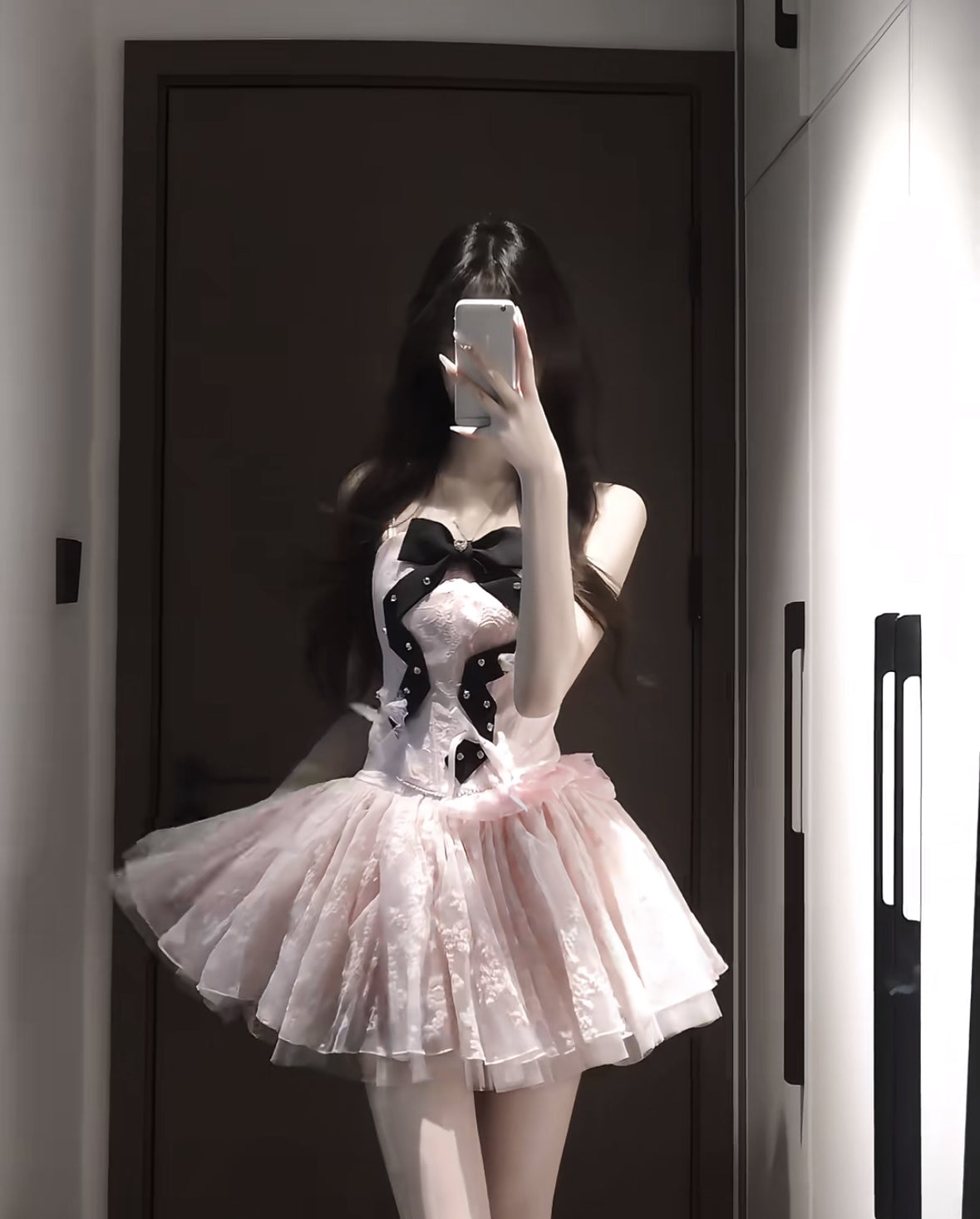 限定 dollyトップスorスカート2色