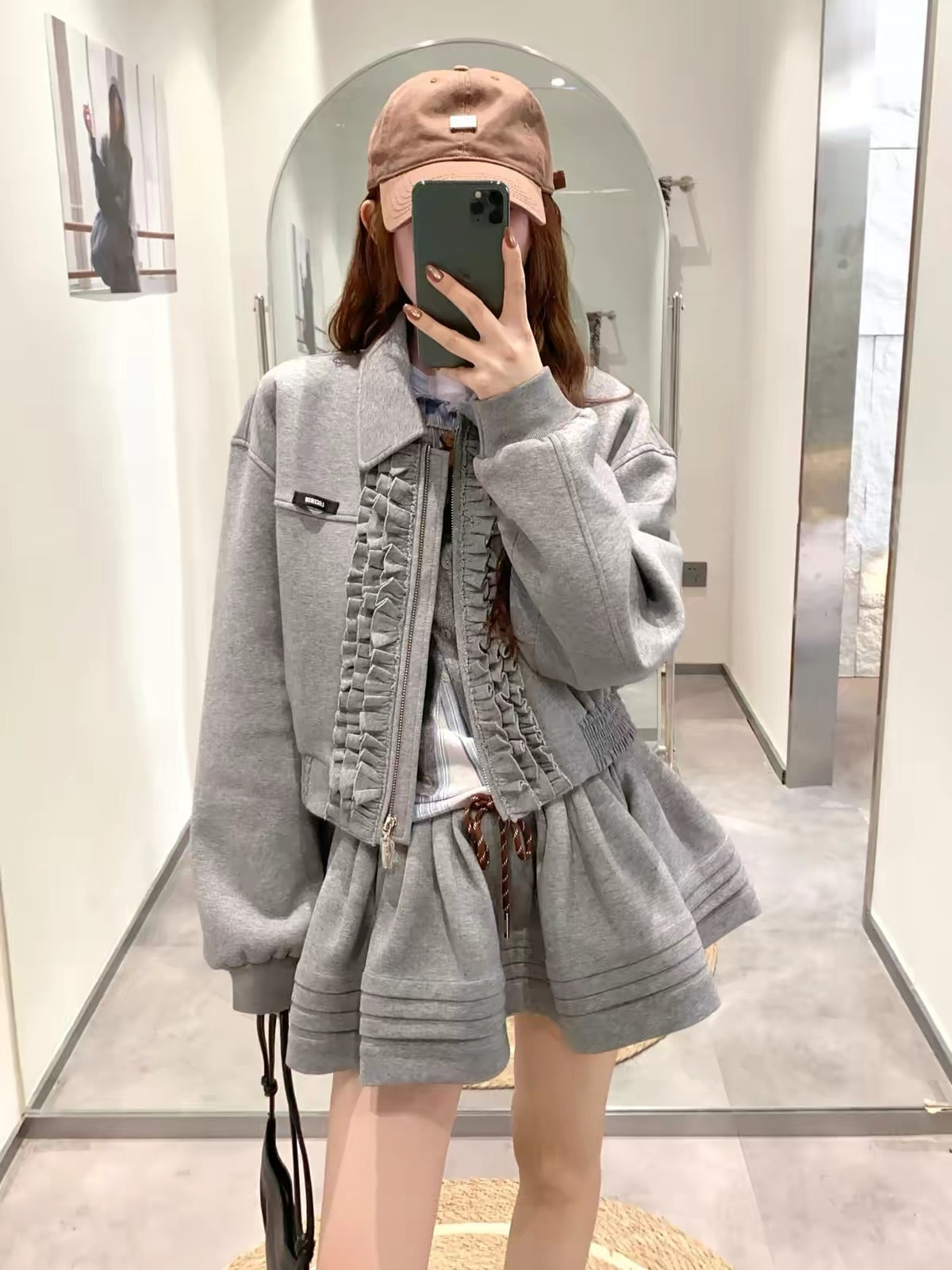 miuっぽフリルスウェットセットアップ