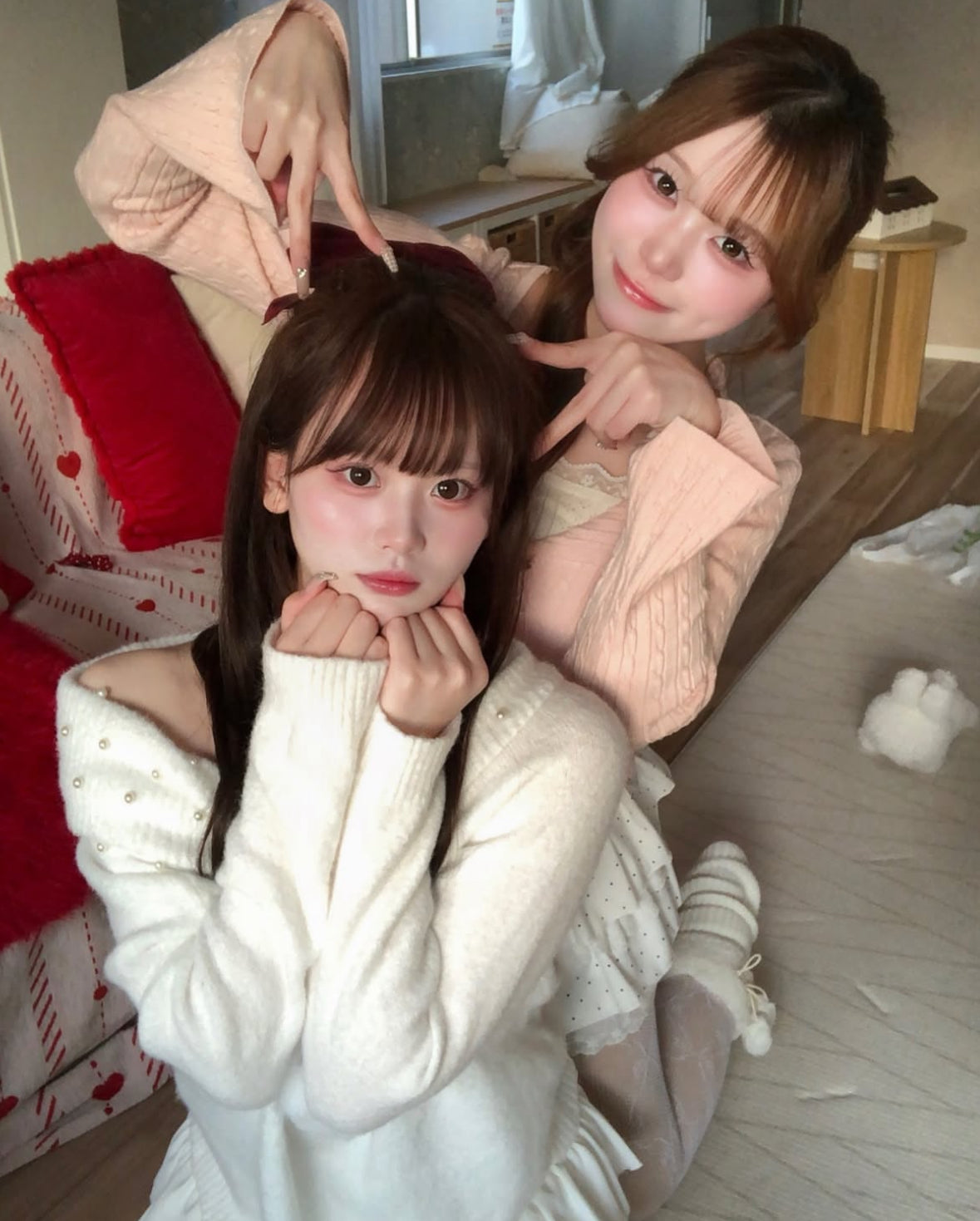 ぽんぽんあざとトップス