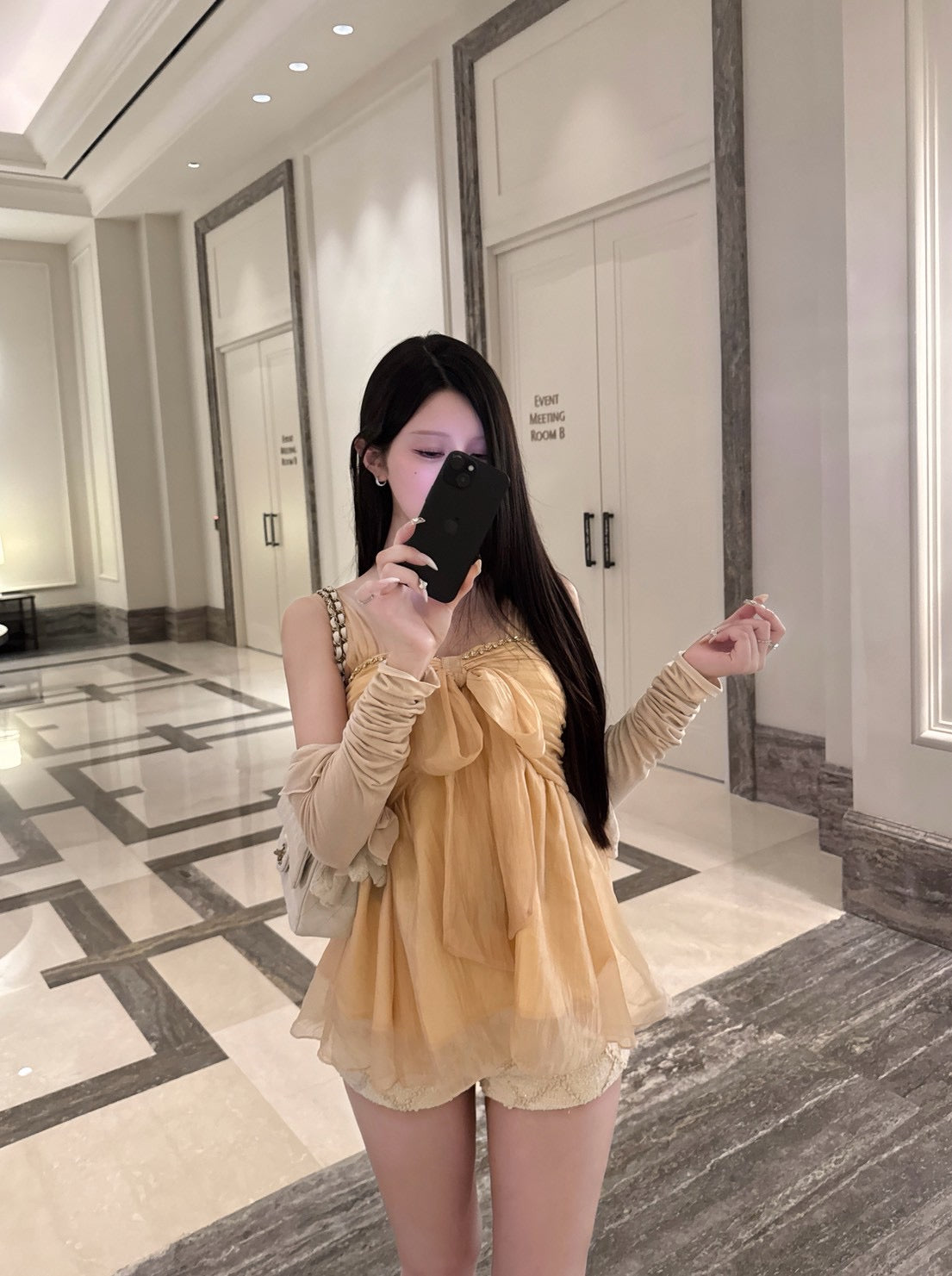 胸元リボントップス2色