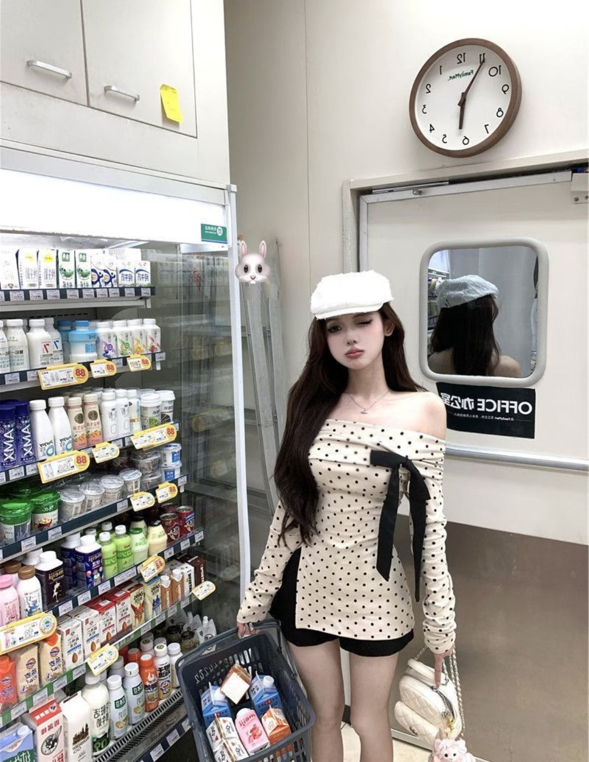 ドットオフショルトップス