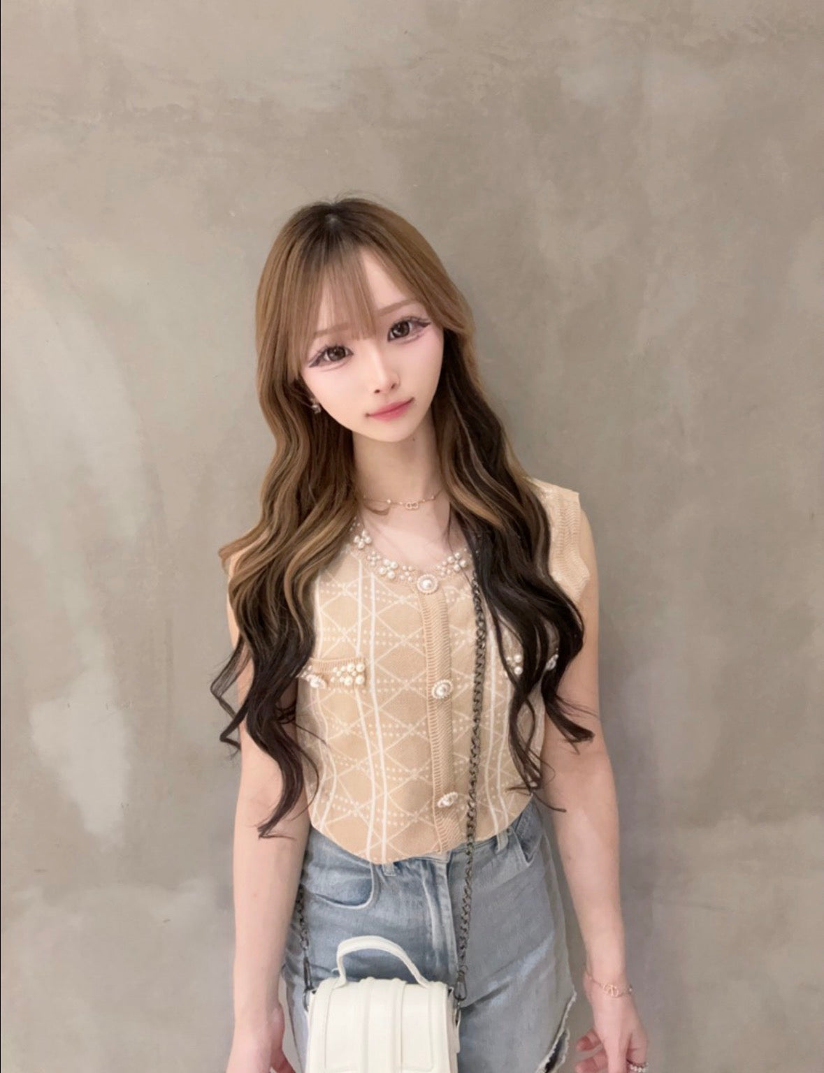 パールビジュー付きトップス2色