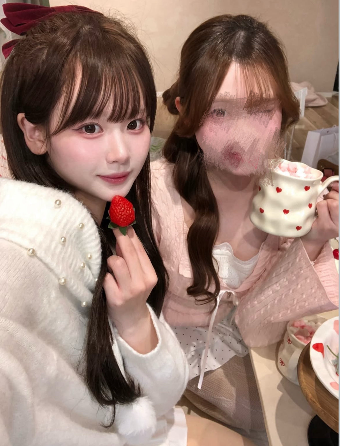 ぽんぽんあざとトップス