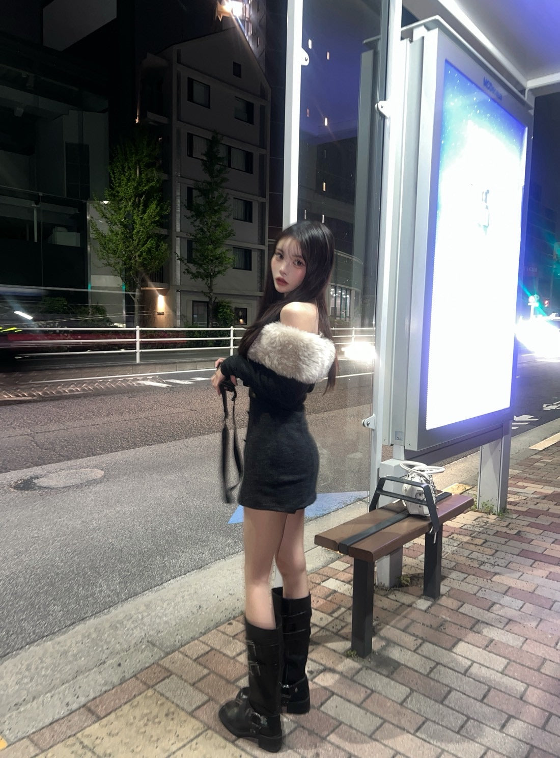 ファーオフショルワンピ